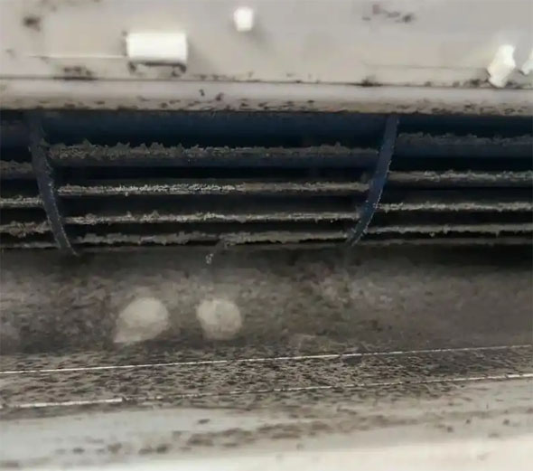 安庆市空调吹的风有股烧焦味是怎么回事